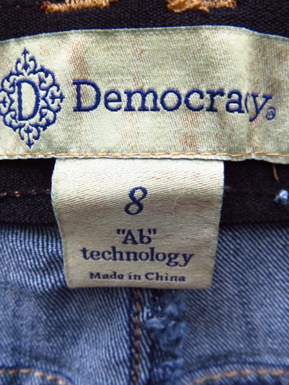 Womens Capris Size 8 Democracy Mid rise - Picture 7 of 11